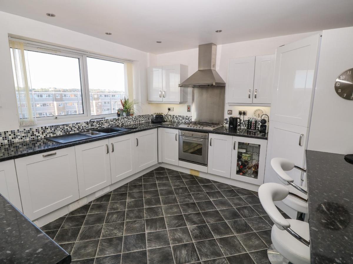 Sea View Apartment Pwllheli Dış mekan fotoğraf